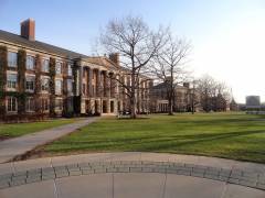 800px-University_of_Rochester_quad